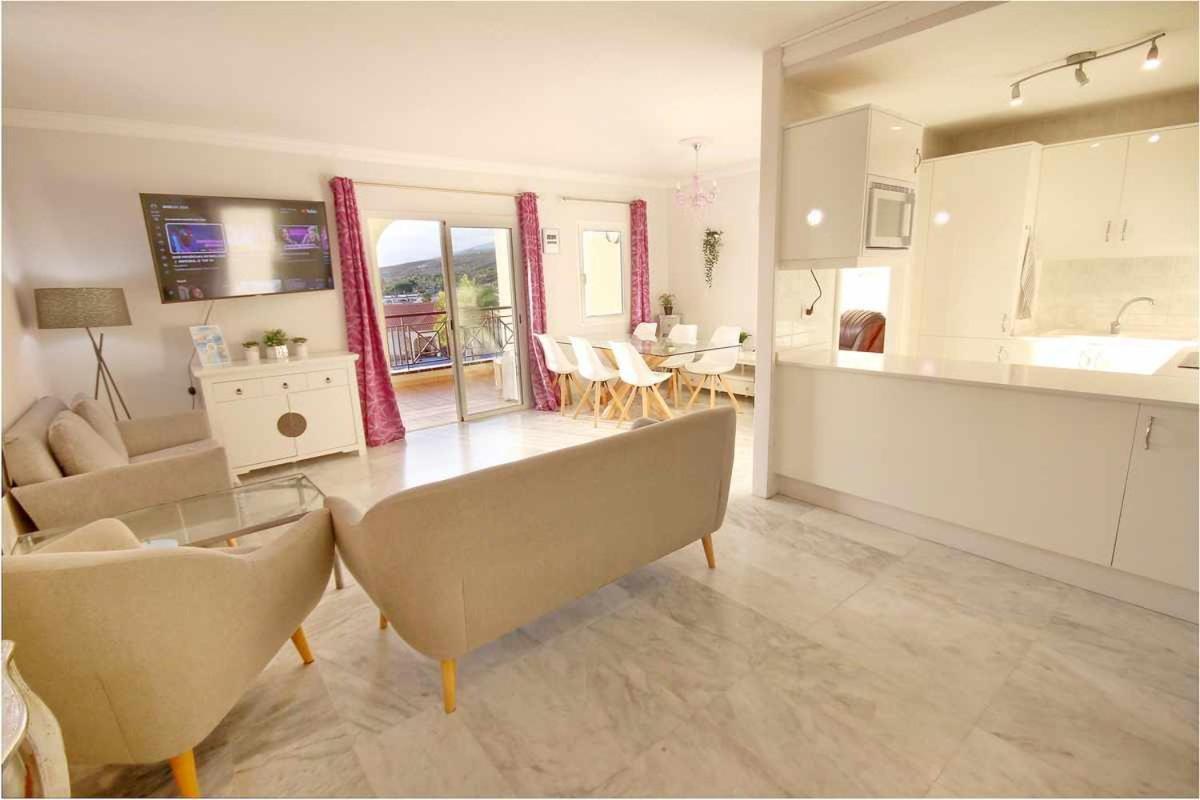 Dinastia D201 By Tenerife Rental & Sales Los Cristianos  Exterior photo